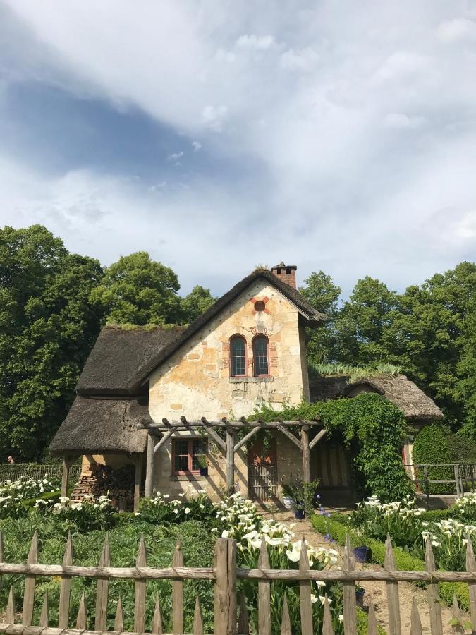 Les Mansardes Du Roi - Tout Proche Chateau Versailles Exterior foto